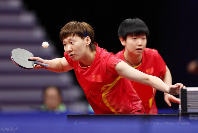 他的公众形 他的公众形